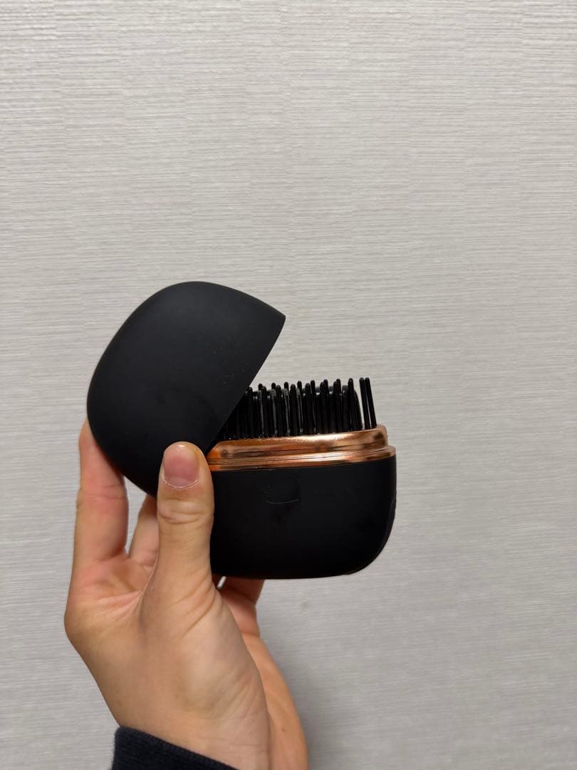 ブラックブラシヘアアイロン