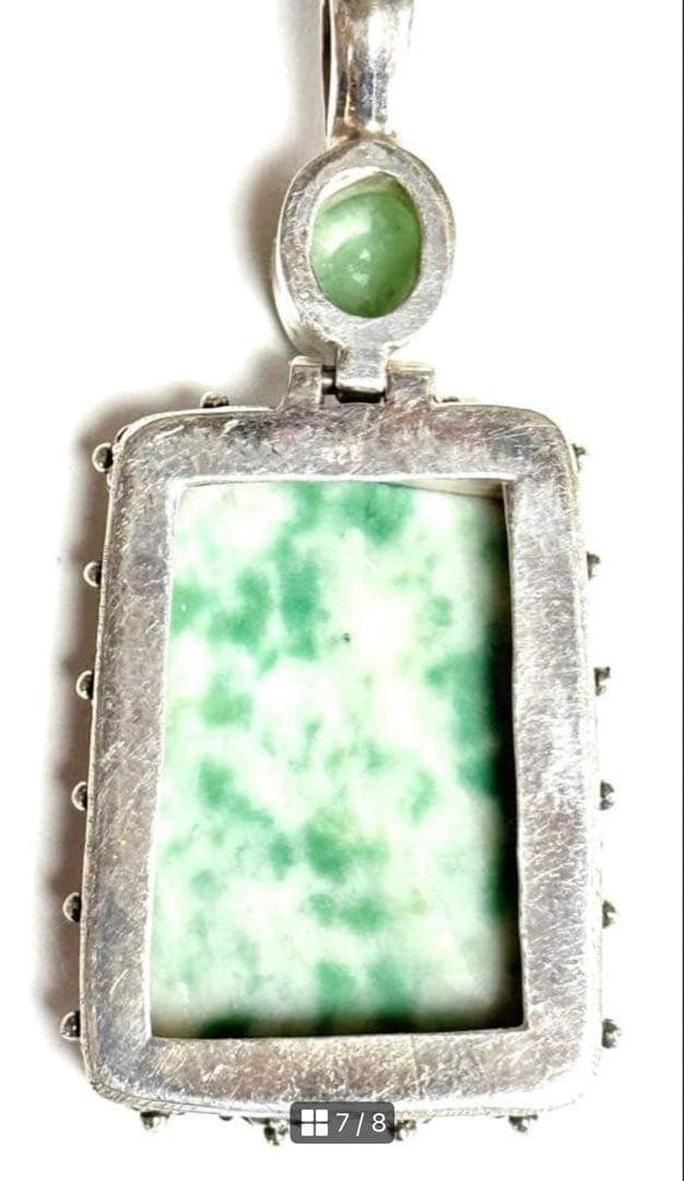 翡翠原石　仏陀カービング　シルバー　ペンダントトップ