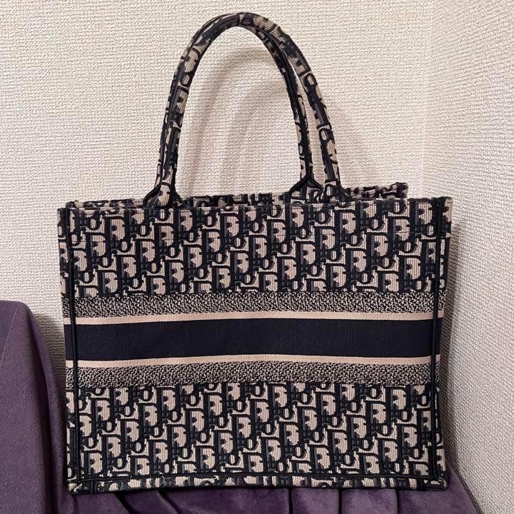TOTE ミディアムバッグ