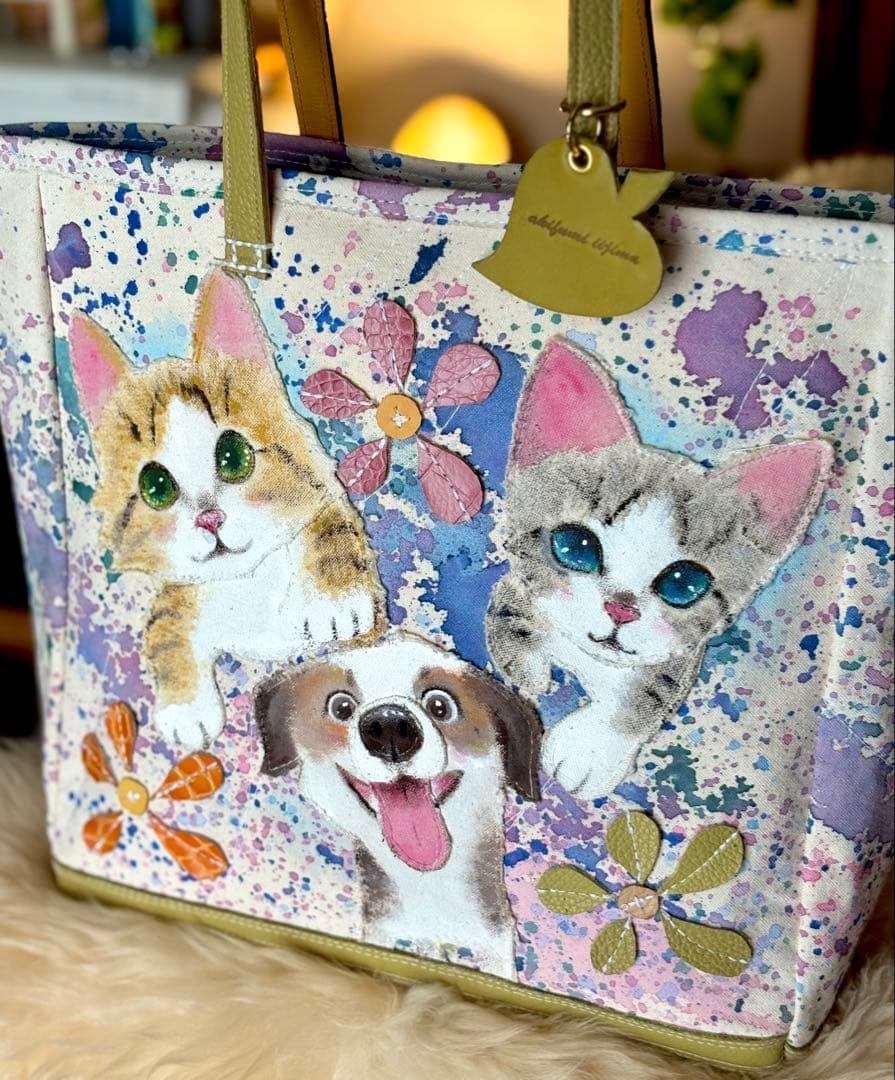 (手づくり)\"楽しい〜\"ねこネコ犬のトートバッグ　アップリケお花