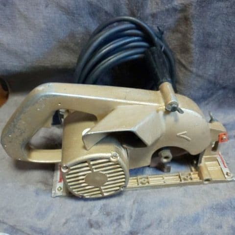 マキタ 仕上げミゾキリモデル3800N-A