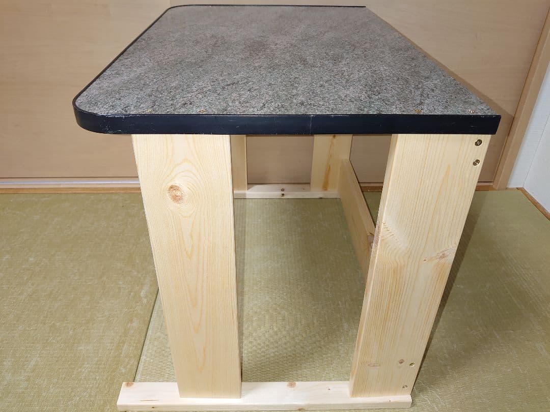 【累積192台目】パチスロを置く台（1台用シンプルスタンド）★高さ44.5㌢