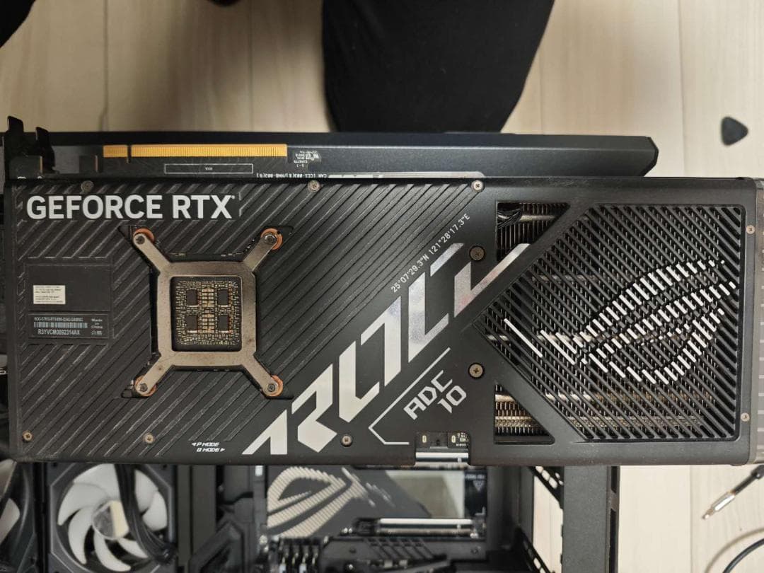 グラフィックボード・グラボ・ビデオカード ASUS ROG Strix RTX 4090 OC 24GB