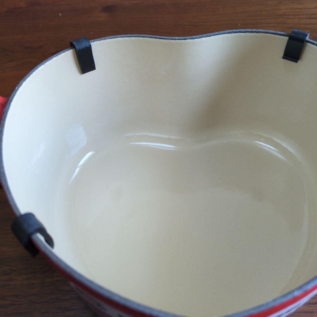 ル・クルーゼ　ハート型　赤　鍋