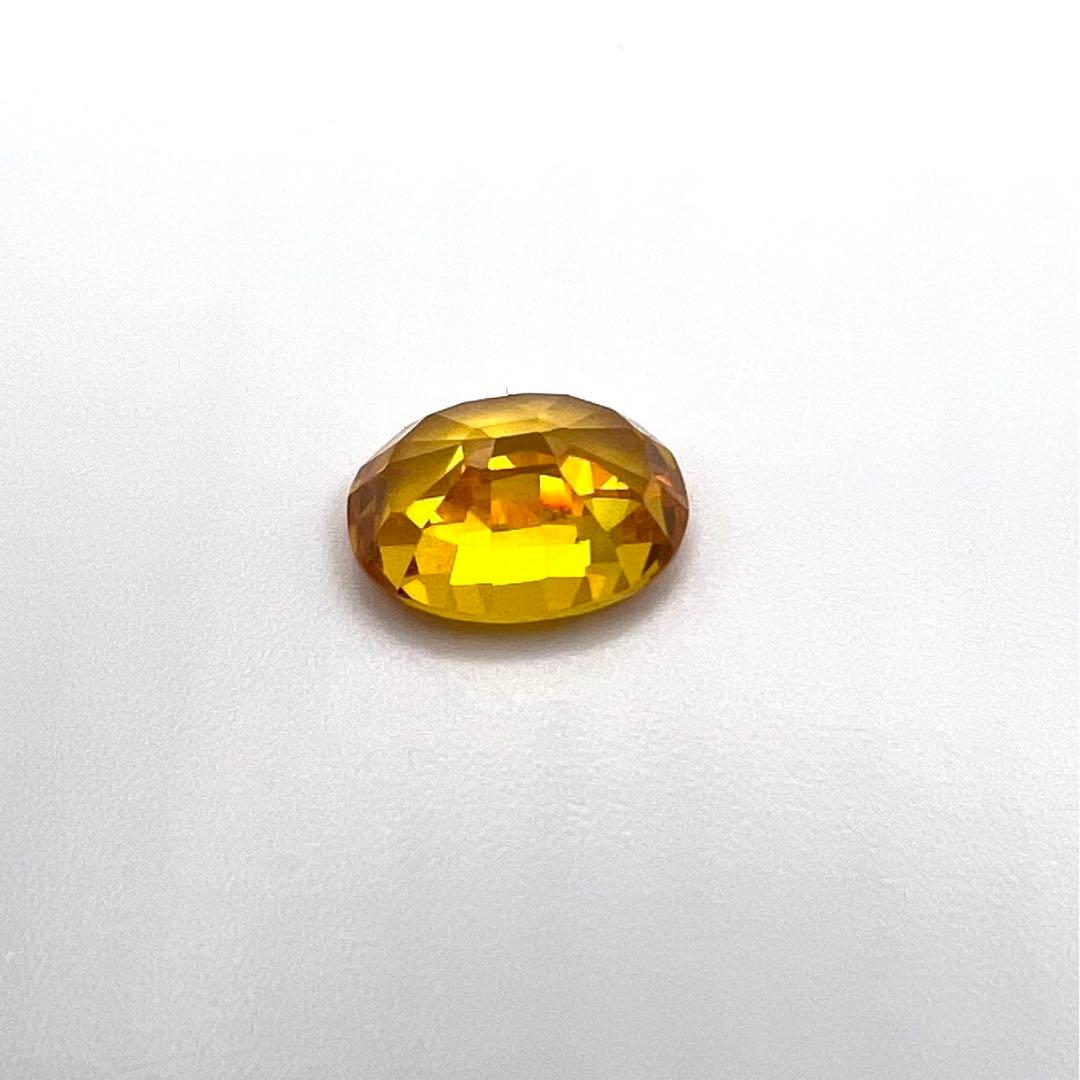 人口石　ルース　11.51 ct GIA 鑑別書付き