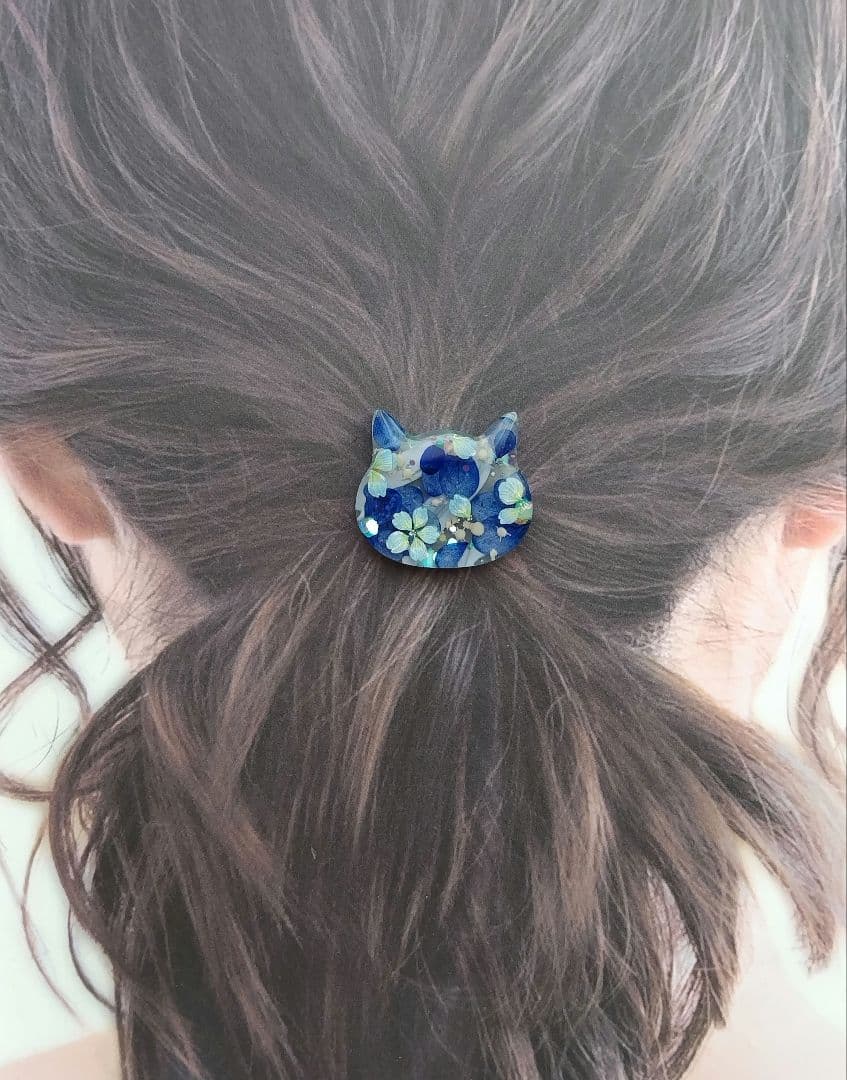 新作 あじさい入り ダークブルー猫ちゃんヘアゴム