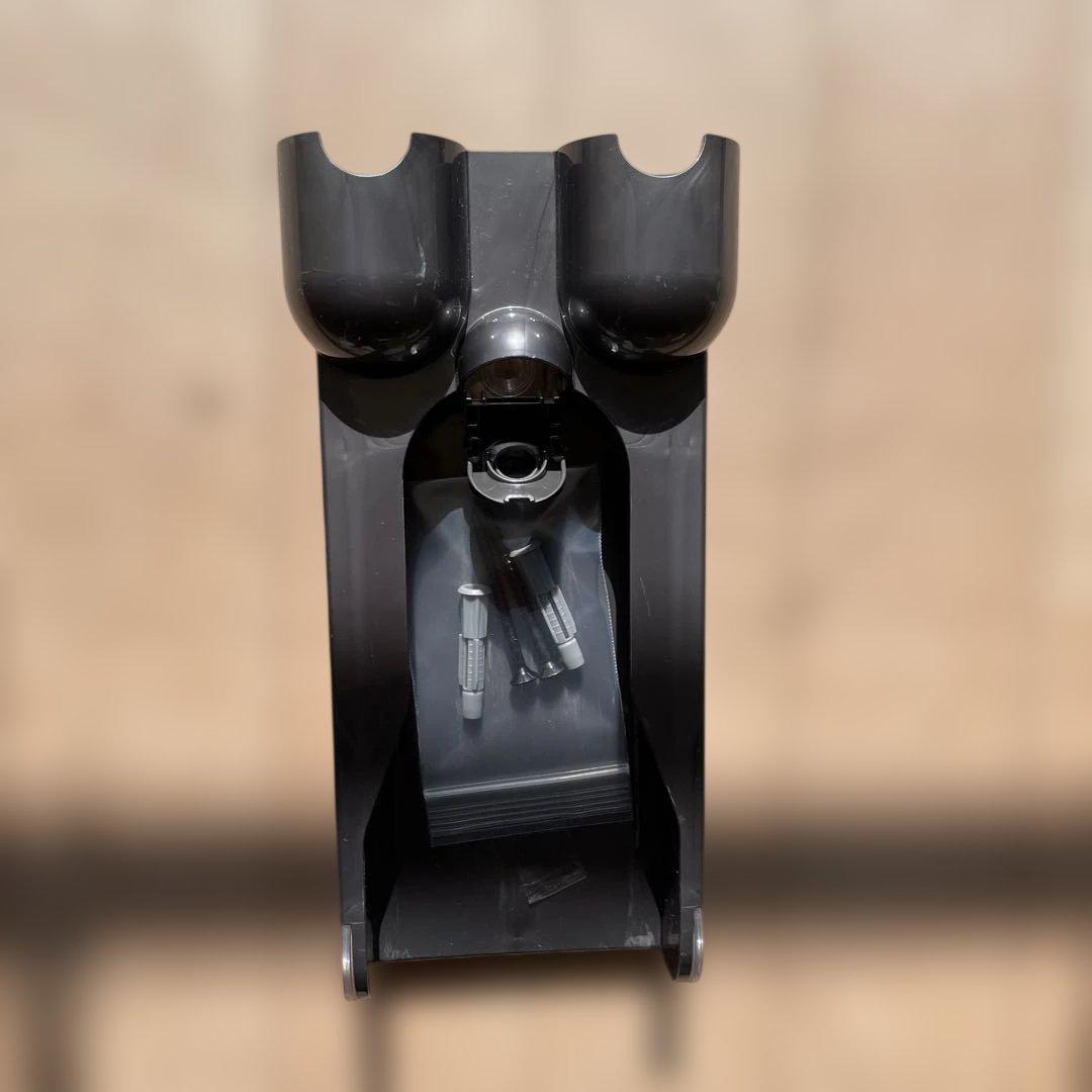 Dyson V10スティッククリーナー本体 各種アタッチメント付き