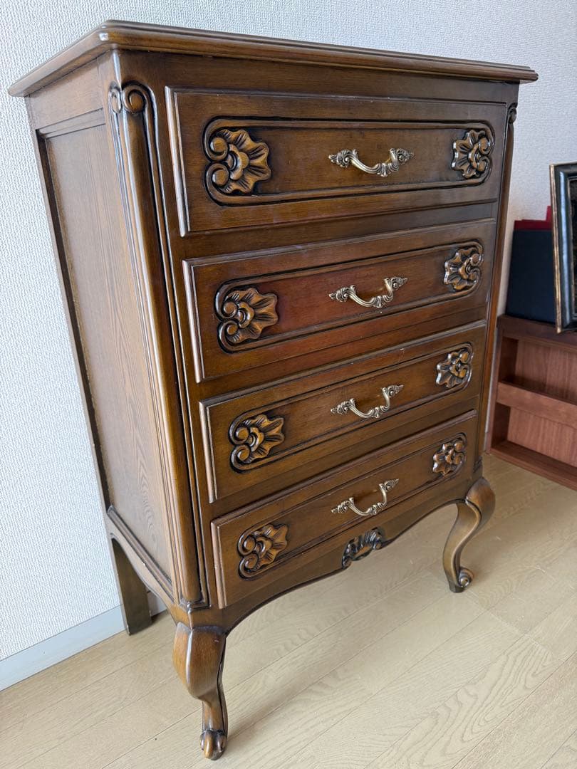 アンティーク調　猫足チェスト