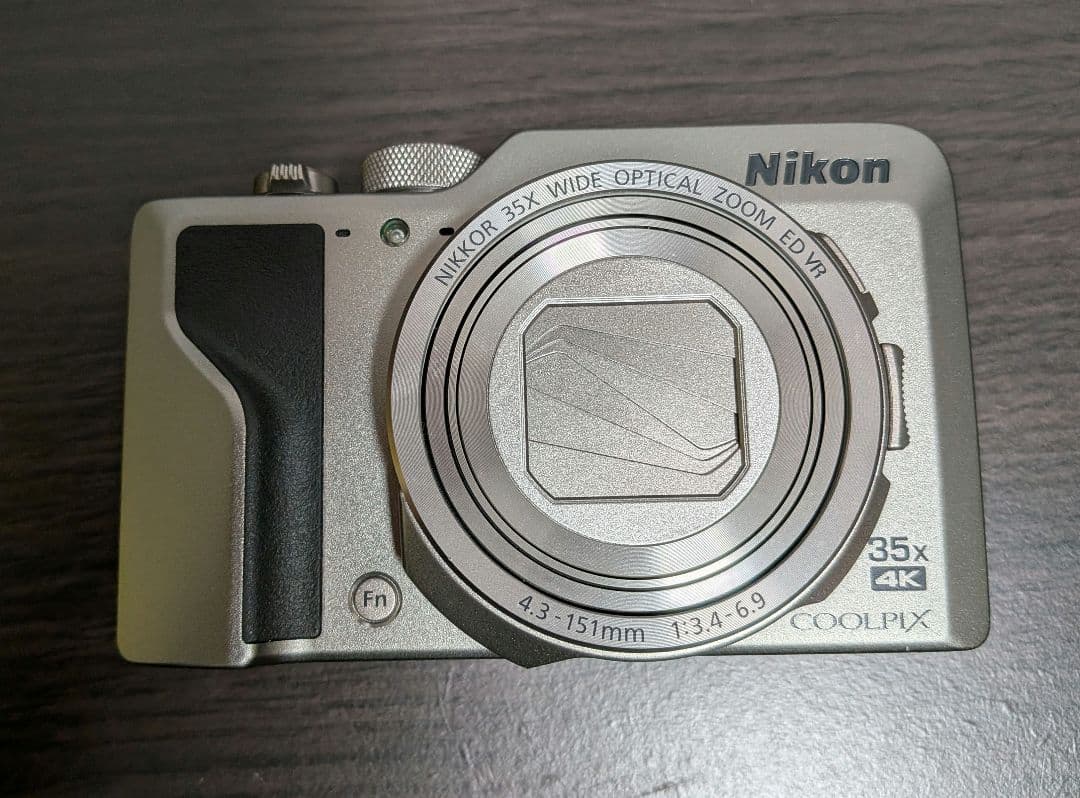 Nikon COOLPIX A1000 シルバー ニコン デジカメ 美品