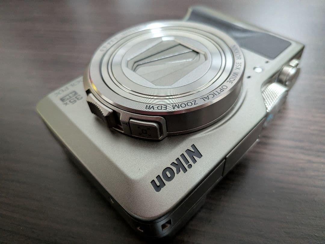 Nikon COOLPIX A1000 シルバー ニコン デジカメ 美品