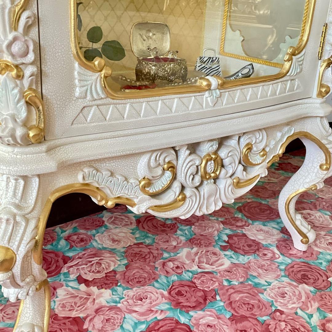 n3132r115 イタリア製 1ドアガラスキャビネット 繊細で美しい飾り棚