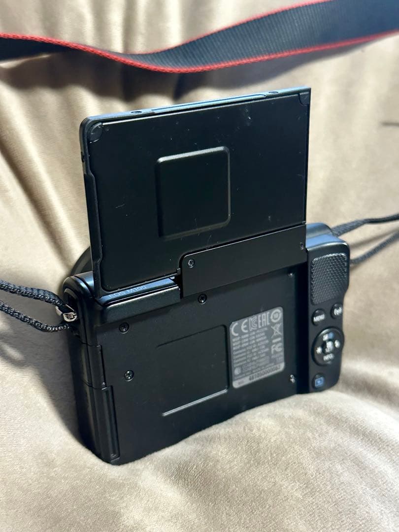 Canon EOS M100 ダブルズームキット ミラーレス一眼 ブラック