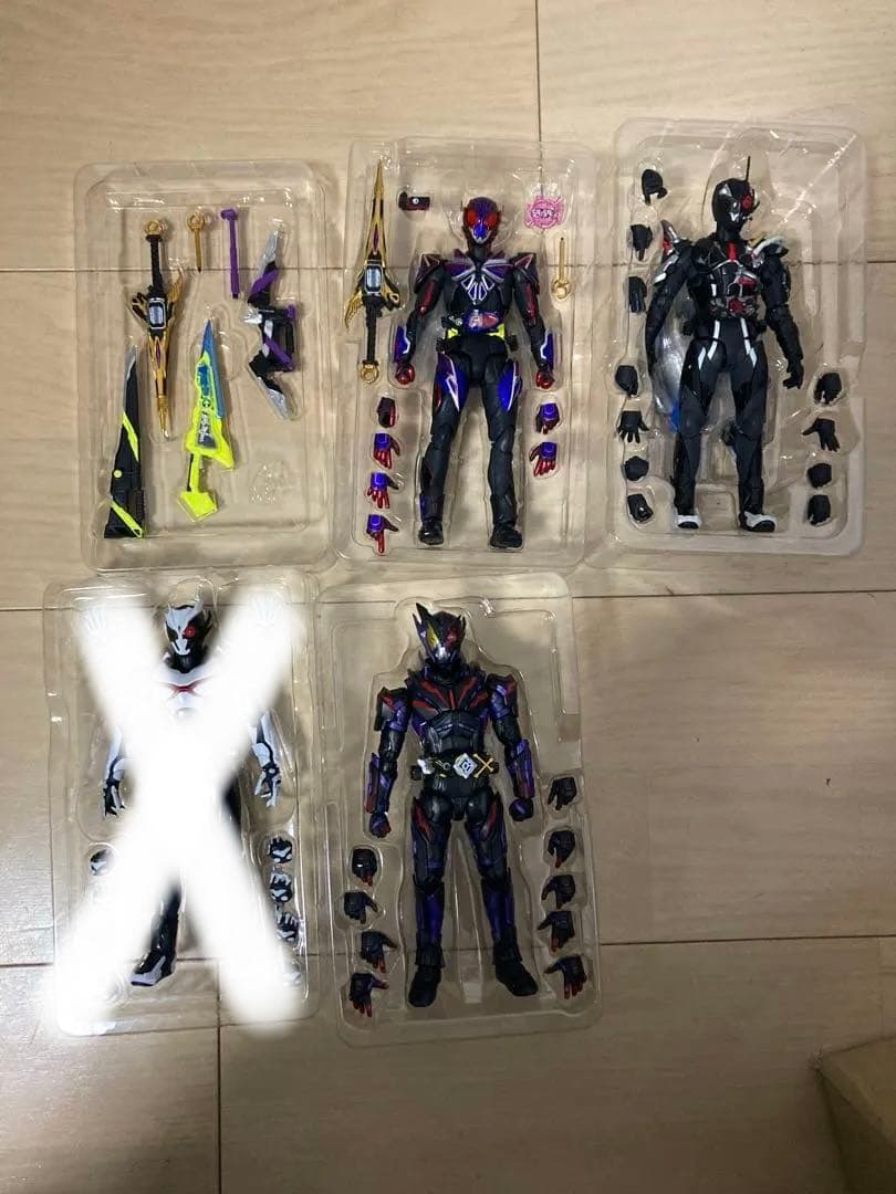 仮面ライダーアークゼロ　アークスコーピオン　エデン　フィギュアーツ