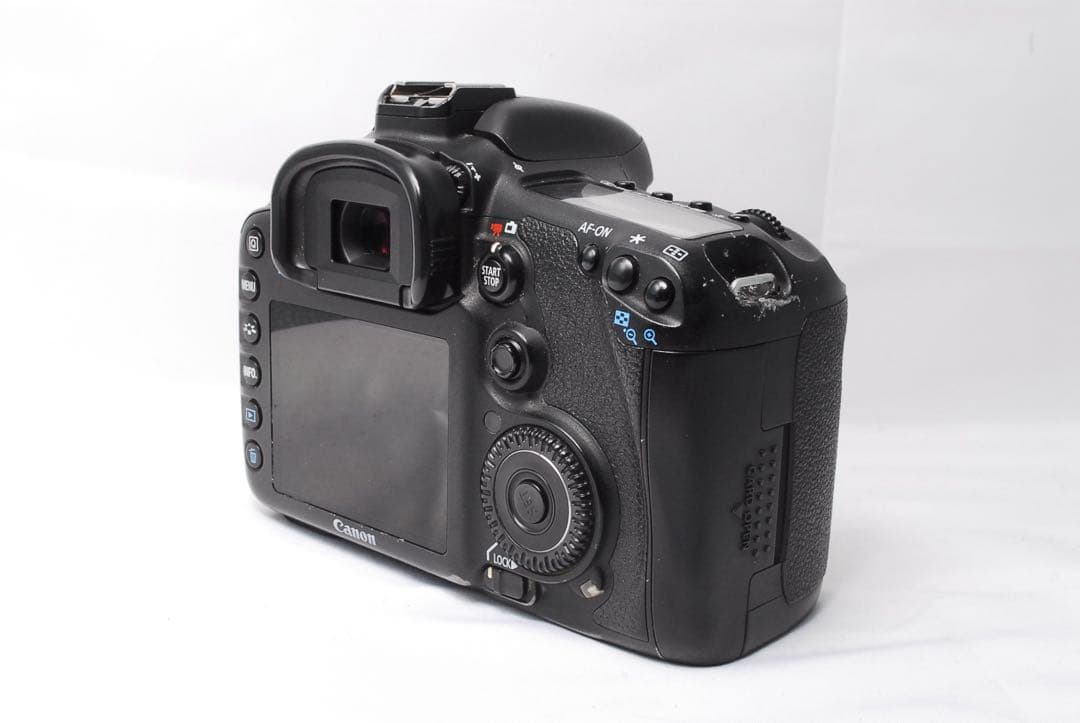 CFカードスマホ転送ケーブル付❤️Canon eos 7D❤️ハイアマチュアモデル❤️