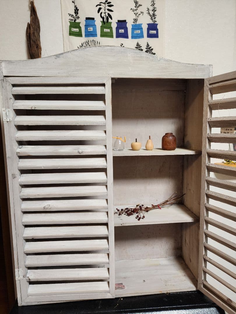 シャビーシック　ウォールキャビネット