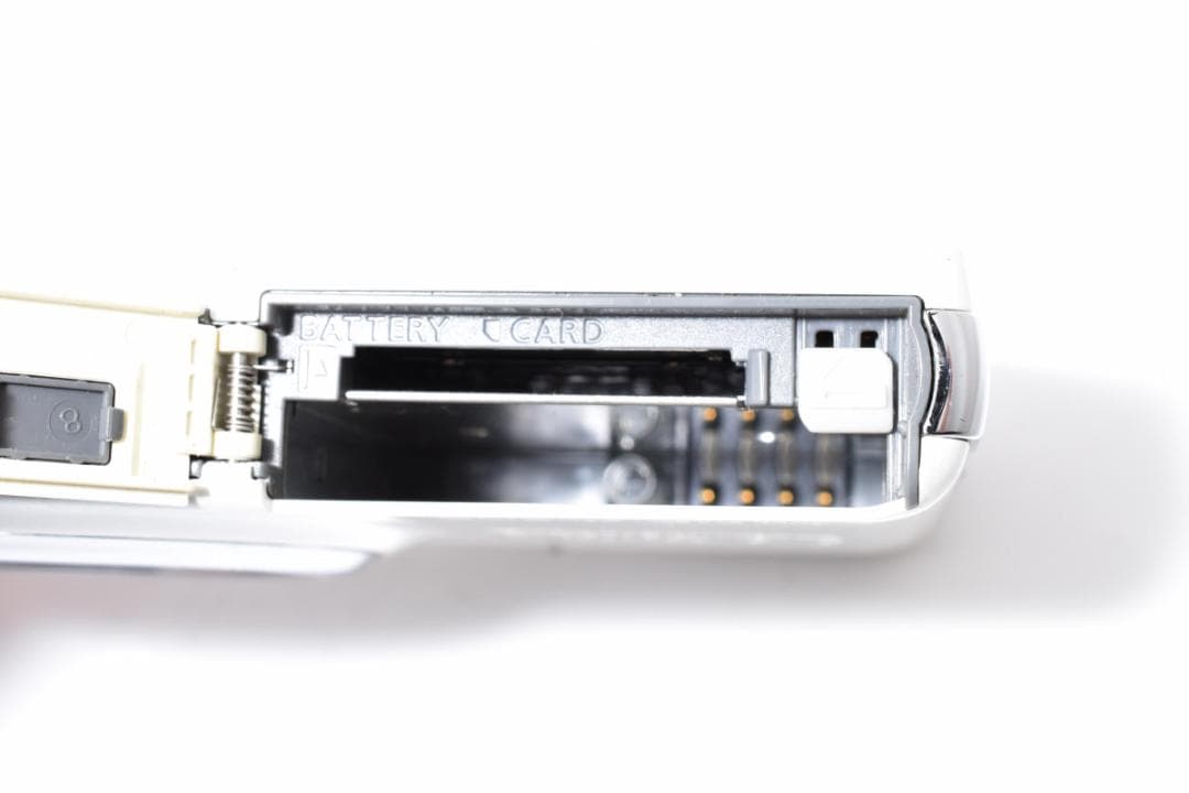 美品　Panasonic LUMIX DMC-FX77 ホワイト ＃A412