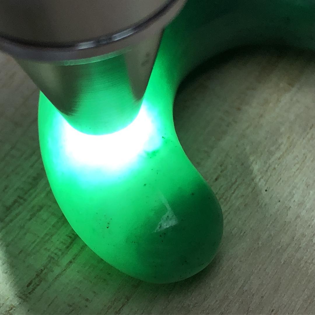 勾玉 硬玉　翡翠　ヒスイ 天然 一点物 お守り