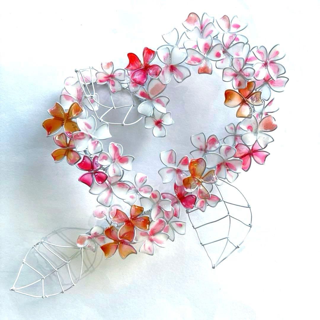 いちごミルク紫陽花リース　ディップアート　ワイヤークラフト　壁飾り　アート