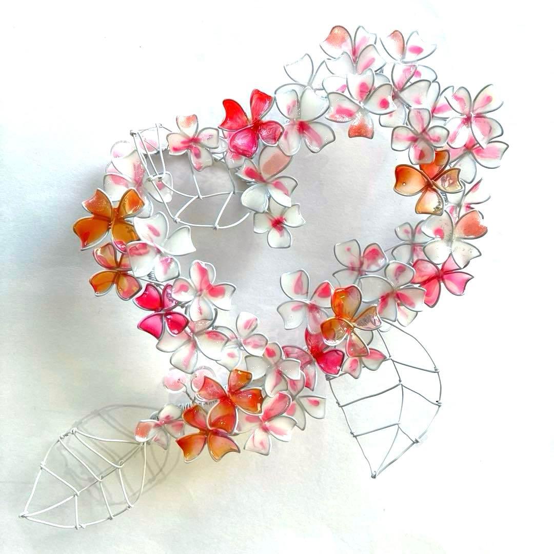 いちごミルク紫陽花リース　ディップアート　ワイヤークラフト　壁飾り　アート