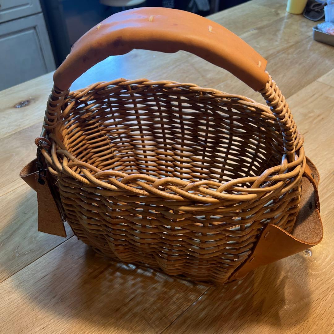籐とレザーのかごバッグ　一点物　手編み