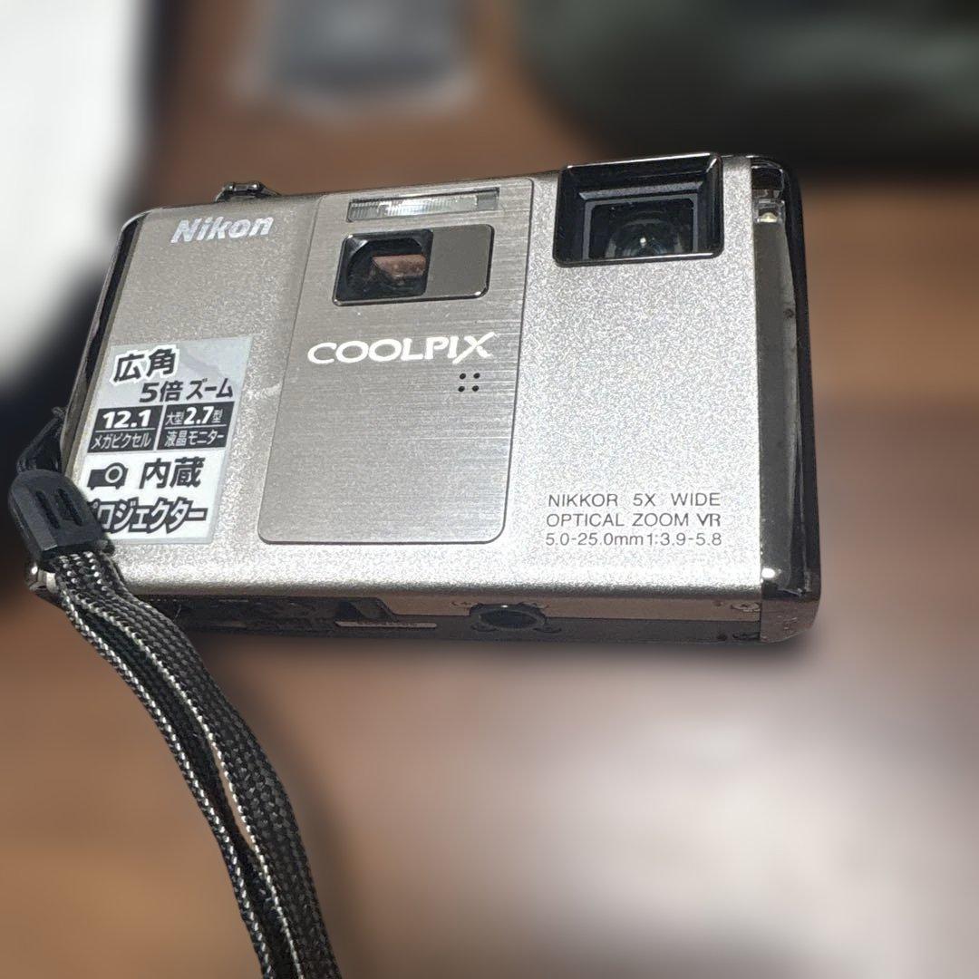 美品Nikon ニコンCOOLPIX S1000pj コンパクトデジタルカメラ