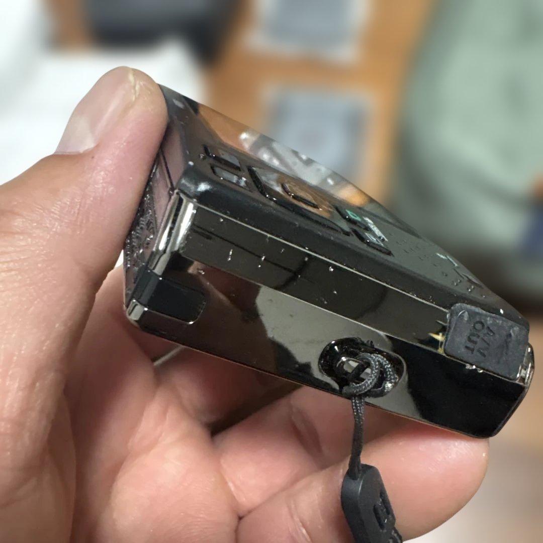 美品Nikon ニコンCOOLPIX S1000pj コンパクトデジタルカメラ