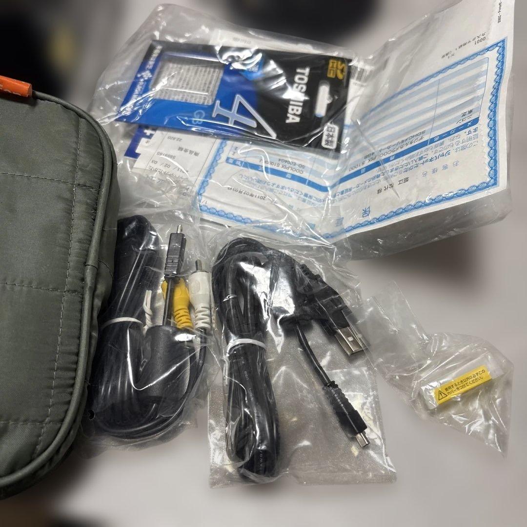 美品Nikon ニコンCOOLPIX S1000pj コンパクトデジタルカメラ