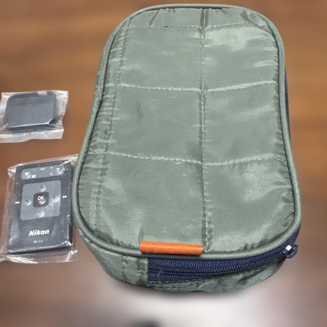 美品Nikon ニコンCOOLPIX S1000pj コンパクトデジタルカメラ