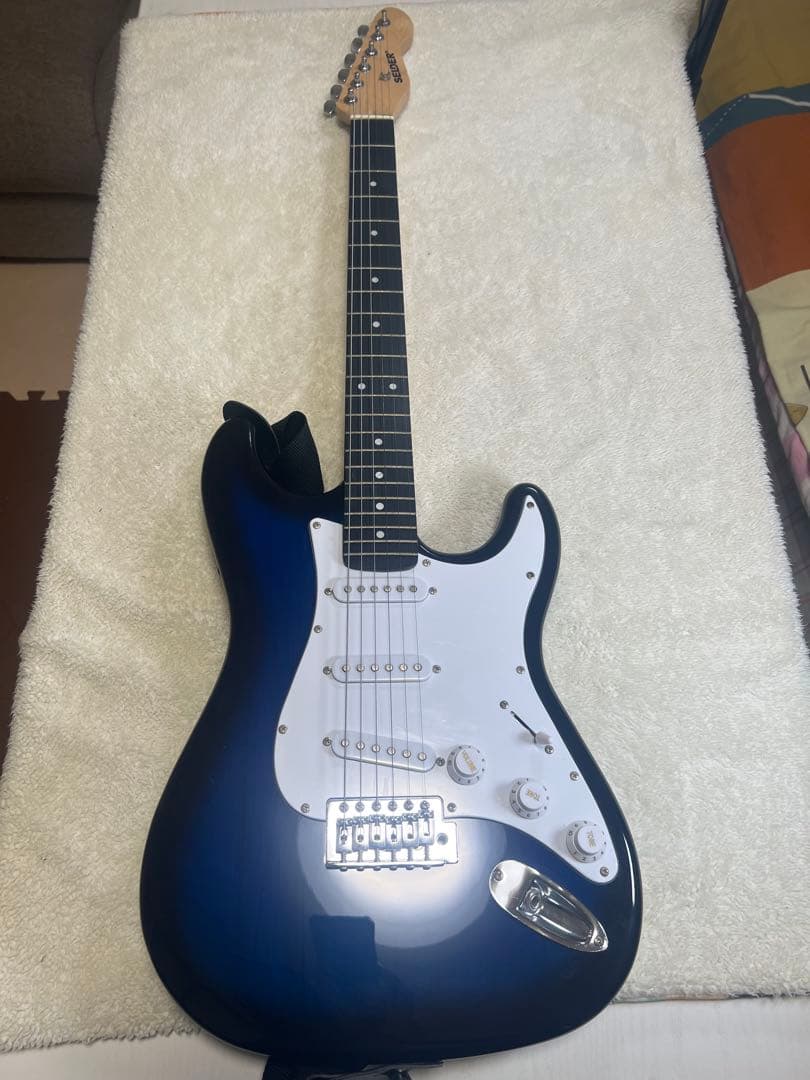 SELDER ストラトキャスターエレキギター　ダークブルー