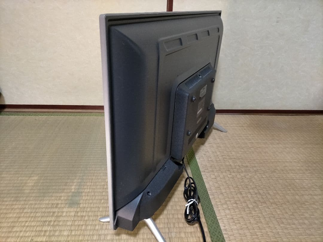 2024年製 ドン・キホーテ 32V型LED液晶テレビ(シルバー)