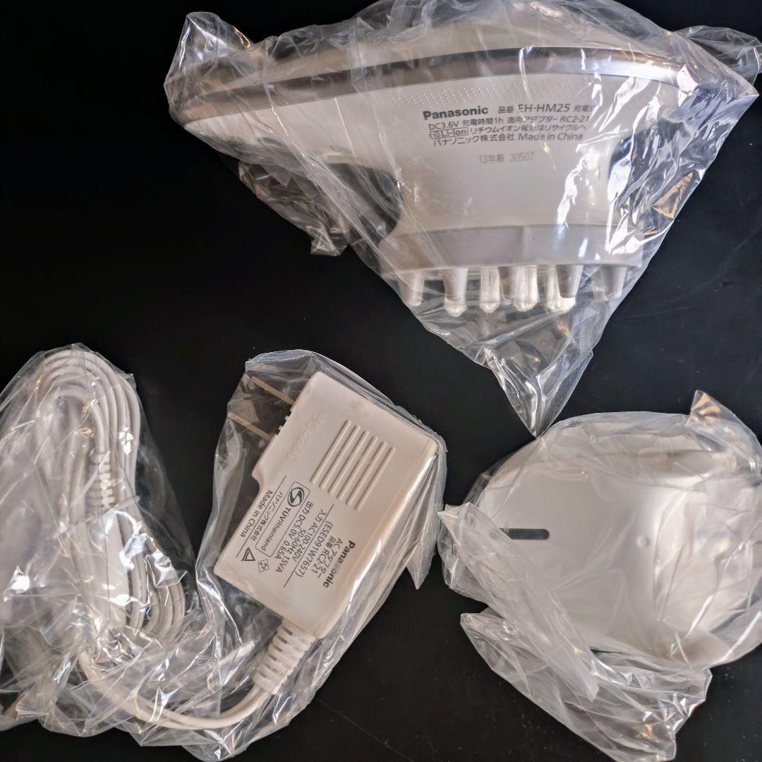 【未使用新品】Panasonic 音波頭皮ブラシ EH-HM25