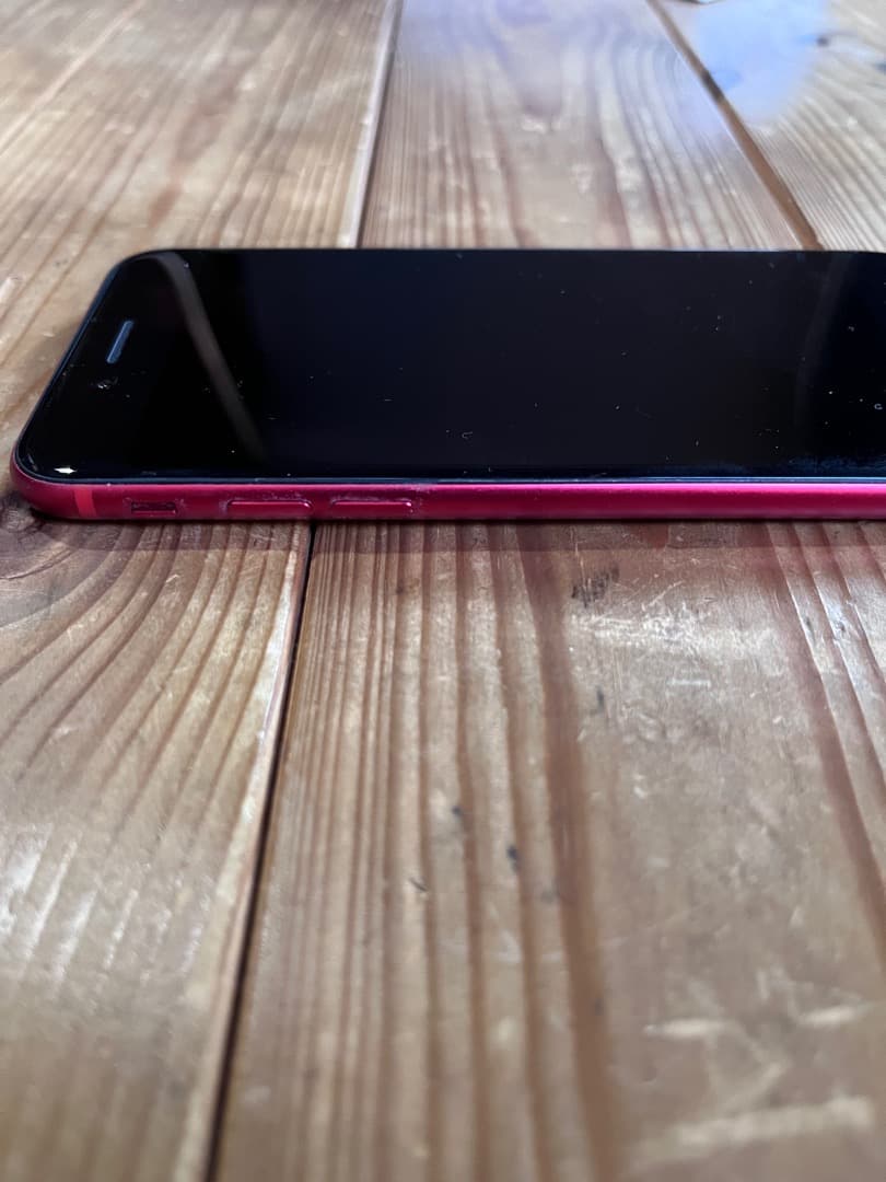 Apple iPhone SE 第２世代 バッテリー93% RED 美品