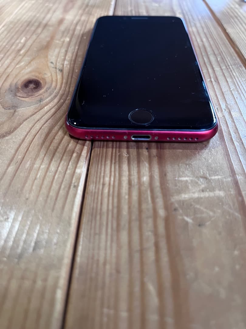 Apple iPhone SE 第２世代 バッテリー93% RED 美品