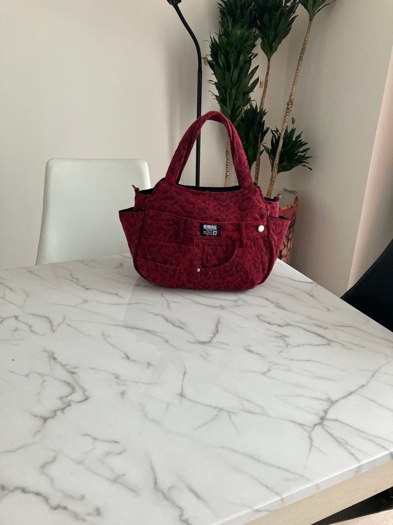 823 大きめ赤いヒョウ柄デニムリメイクバック　ハンドメイド