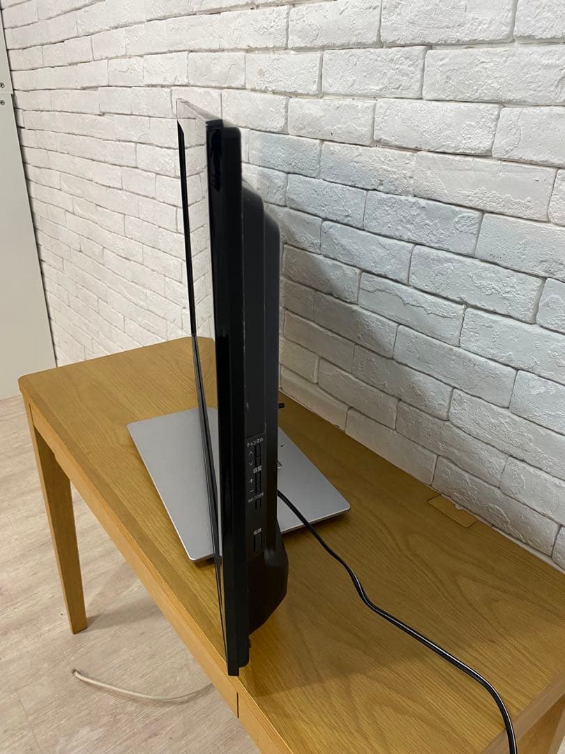 【東京都23区配送無料】パナソニック　テレビ　TH-L32X3-K 2011年