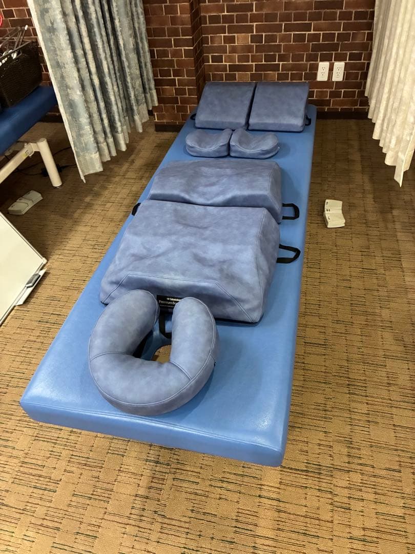 sumire☺︎　高田ベッド　電動昇降　無線タイプフットスイッチ使用