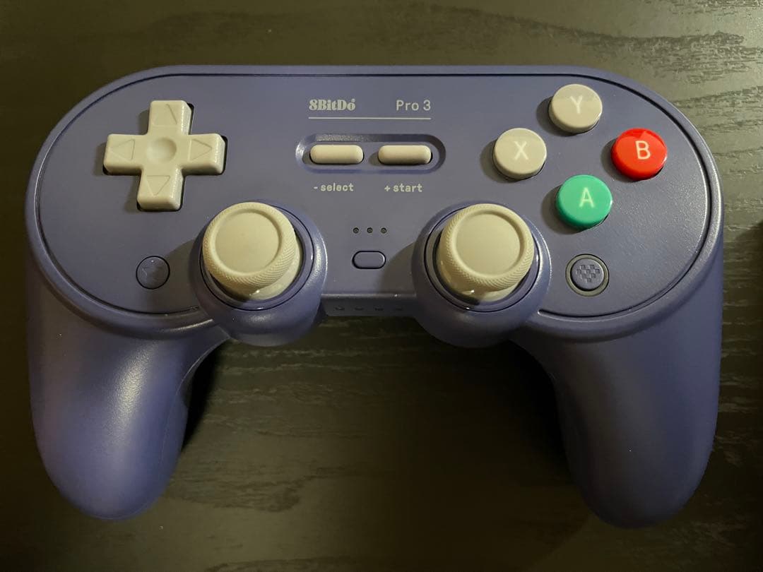 PC用ゲームコントローラー・コンバーター 8bitdo pro3