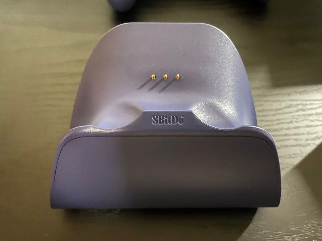 PC用ゲームコントローラー・コンバーター 8bitdo pro3