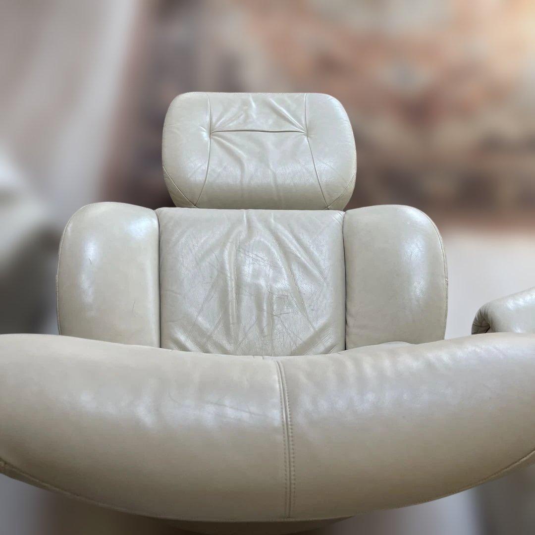 カリモク　ホワイトレザーソファー　1人掛け