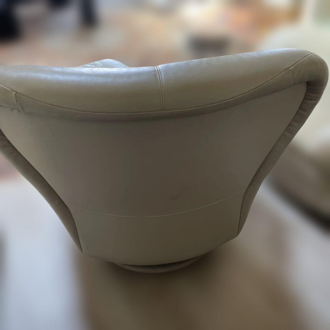 カリモク　ホワイトレザーソファー　1人掛け