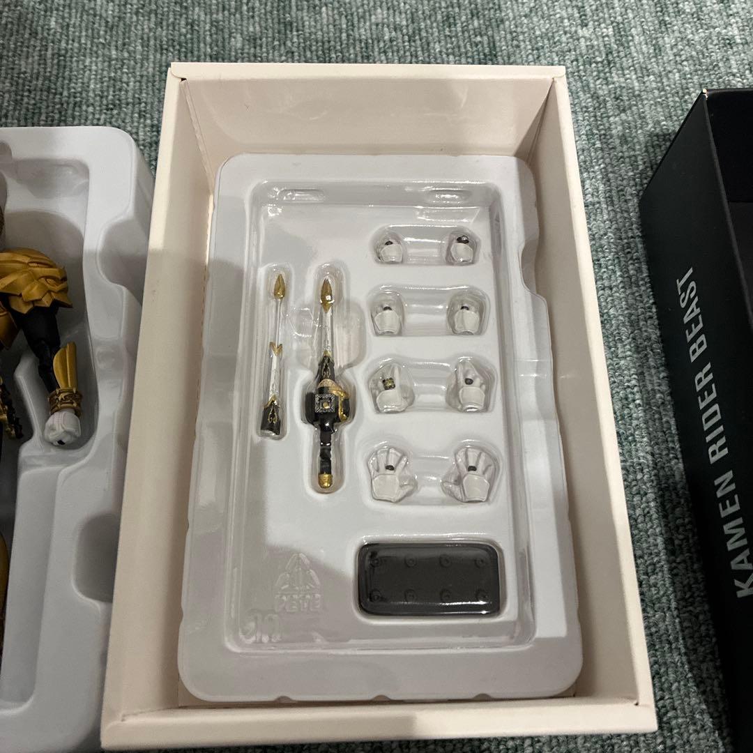 真骨頂仮面ライダービースト フィギュア バンダイ