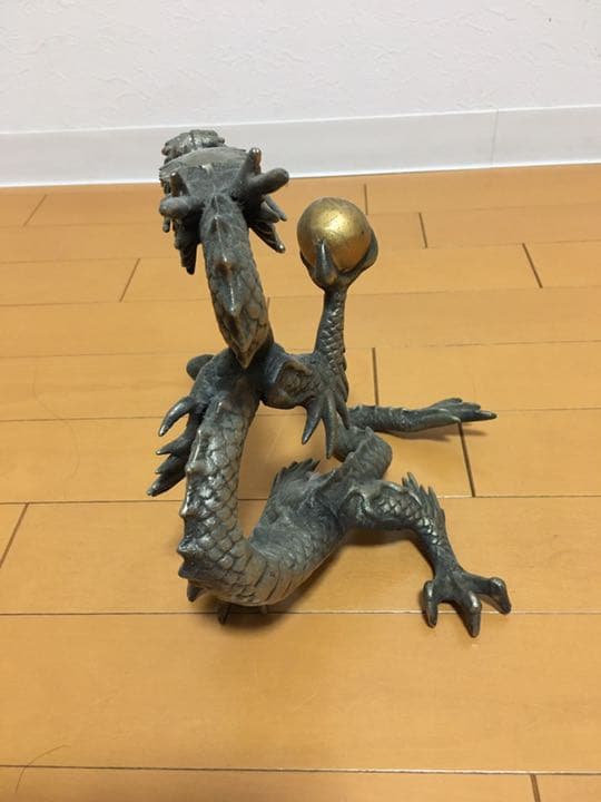 龍　ドラゴン　置物