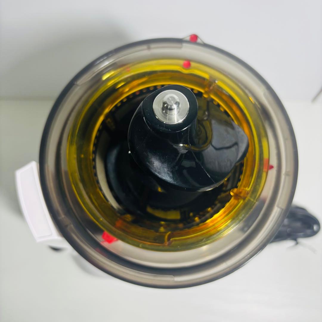 【美品】Kuvings JSG-121 ホールスロージューサー