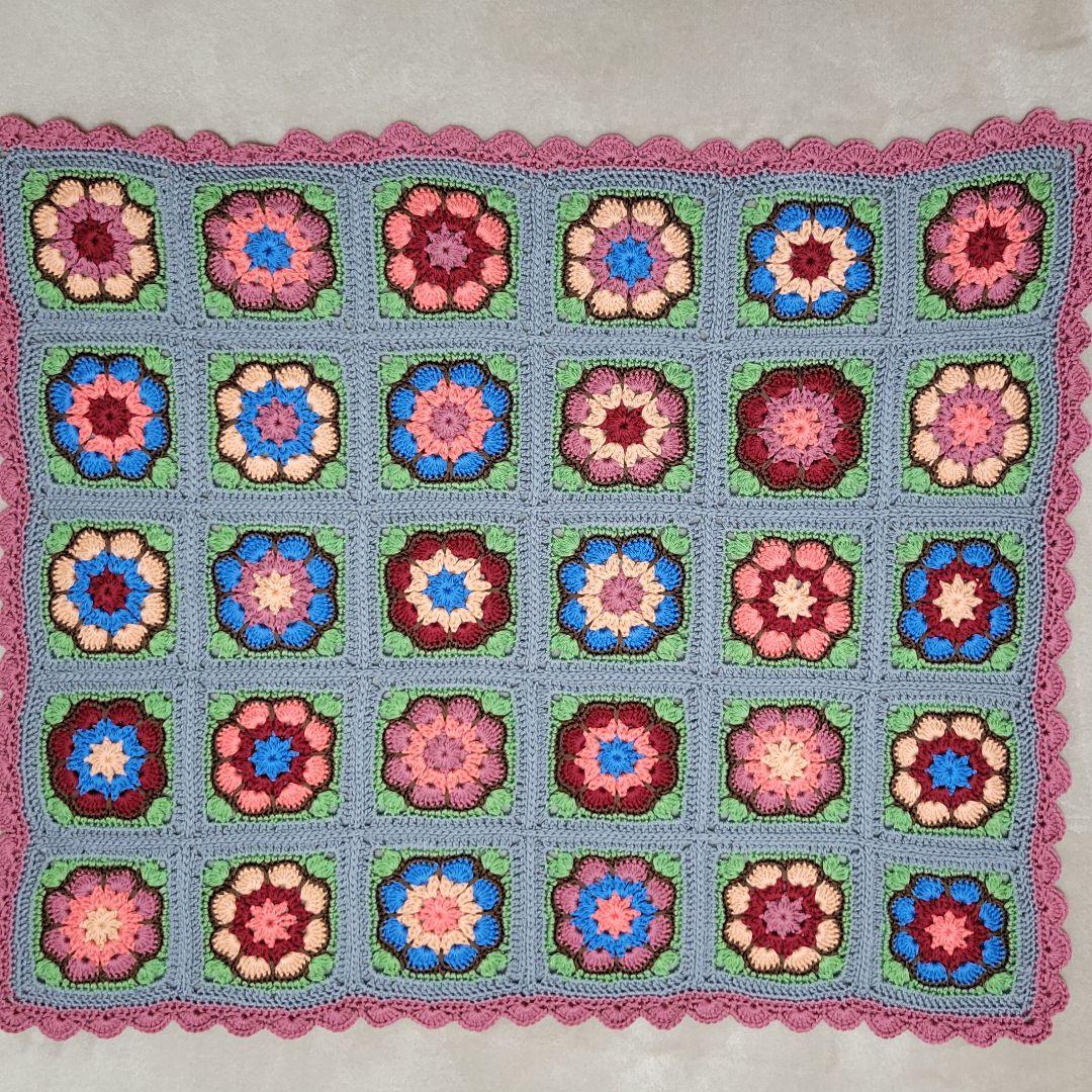 ブランケット　アフリカンフラワー　モチーフ編み　ウール100%　手編み