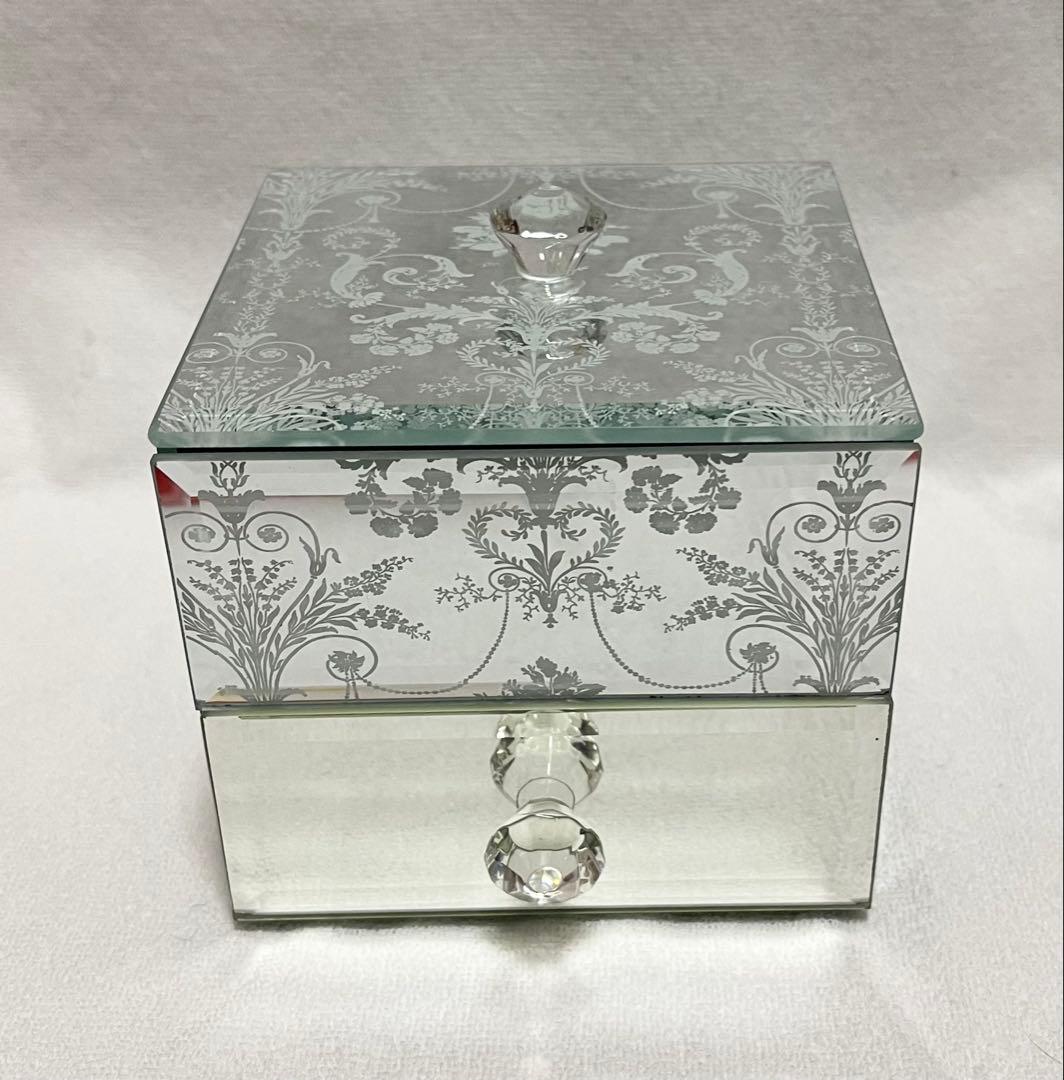 ローラアシュレイ ジュエリーボックス