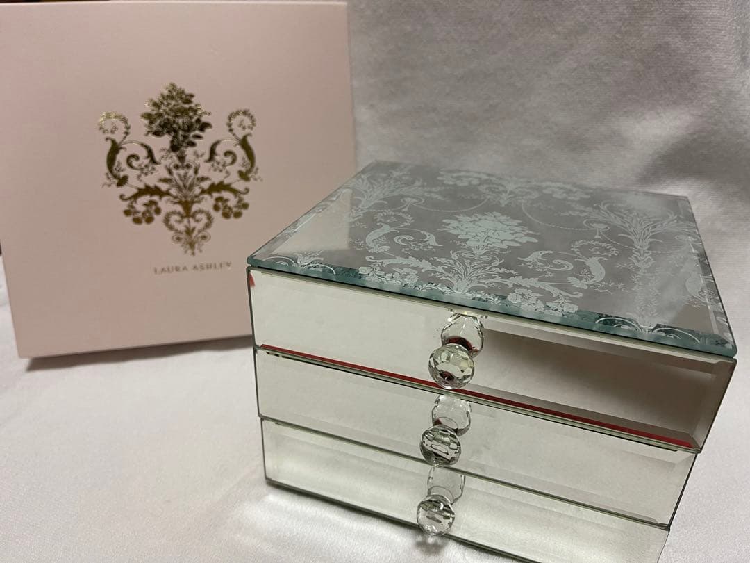 ローラアシュレイ ジュエリーボックス