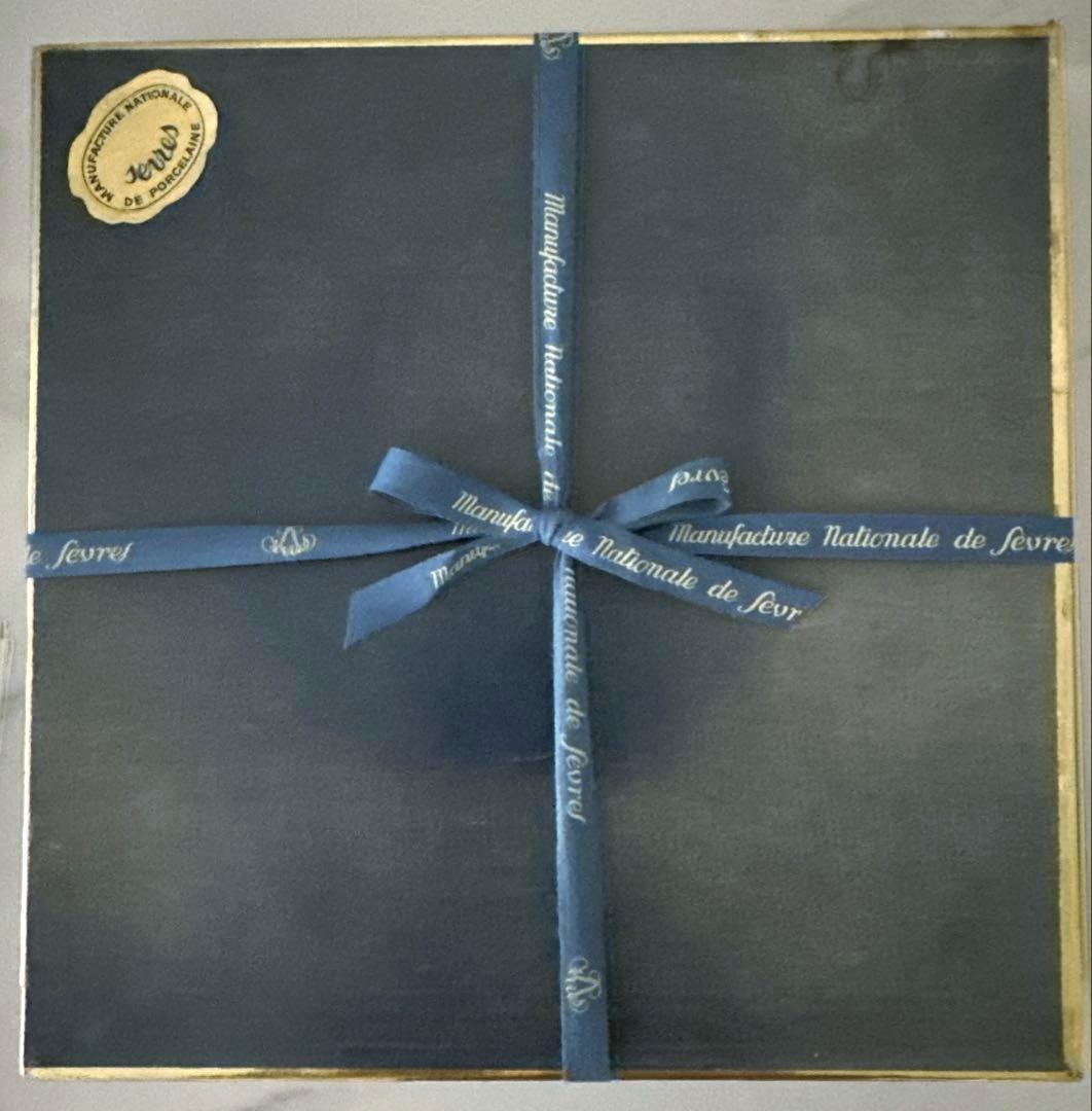 未使用　セーブル　SEVRES 箱付き　ファットブルー　ディナー皿　1976年