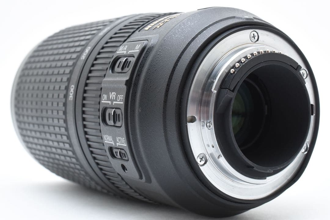 【美品】Nikon AF-S 70-300mm f/4.5-5.6G VR