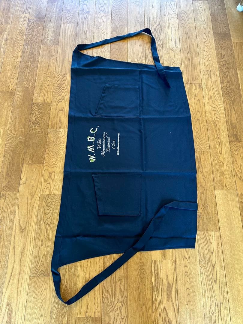 ホワイトマウンテニアリング④　 W.M.B.C エプロン ネイビー