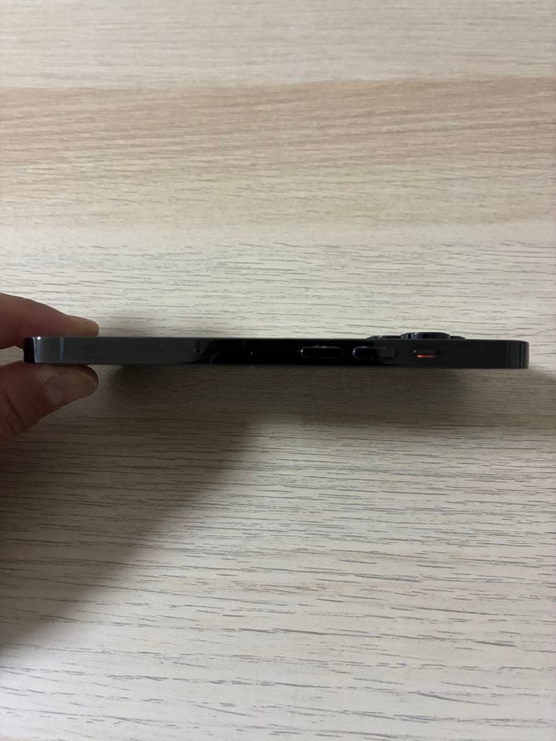 Apple iPhone 14 Pro 本体　グラファイト
